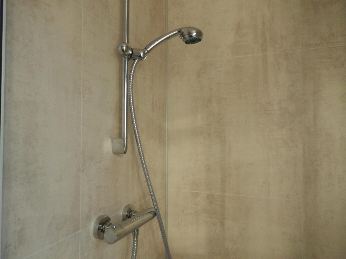 Au Pied Du Gazon Apartment Saint Maurice sur Moselle Bagian luar foto